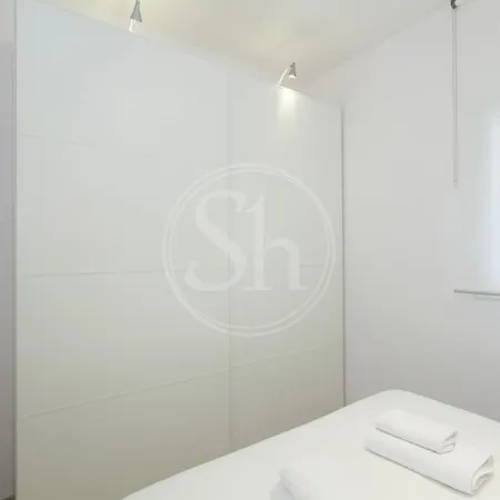 Apartment Corsega *